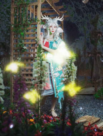 王者荣耀瑶遇见神鹿cos正片