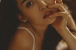 Sexy and charming photos of Japanese suspender beauties