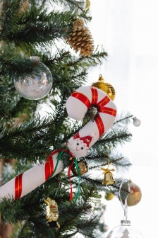 Christmas decorations material pictures