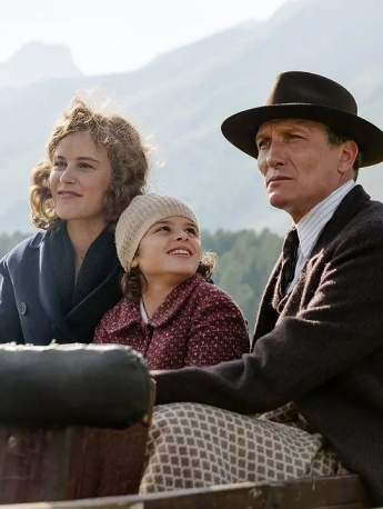 电影《元首偷走了粉兔子》剧照图片