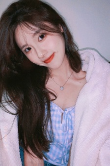 Douyin Liwo Yunyun's sexy private room photo pictures