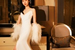 Sexy photo of Wang Zixuan in backless suspender long skirt with slits