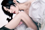 Yang Mi's cover photo of Jiarenhu February issue