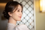 Liu Shishi elegant and sexy photo in white hollow dress