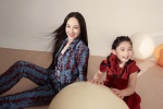 Zheng Xiyi mother and daughter warm fashion magazine photo
