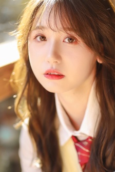 Ichili Shazi's gentle and sweet photo mobile wallpaper