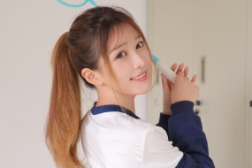 元氣運動少女圖片桌麵壁紙