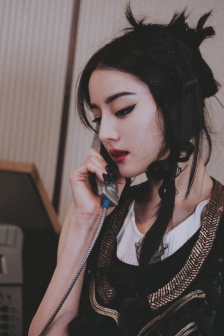 Dilireba charming and sexy photo pictures