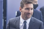 Messi joins Paris team pictures