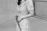 Jing Tian's capable and elegant style sexy photo