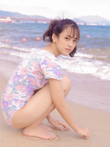 沙滩美女