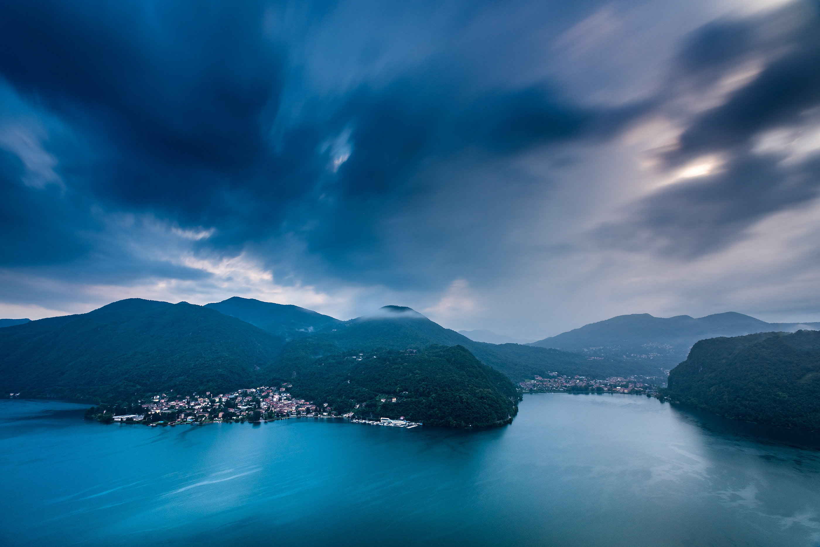 瑞士湖泊美景图片桌面壁纸