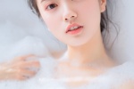泡泡浴美女白皙肌膚性感迷人寫真