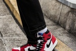 Nike AJ1 Chicago on-foot pictures