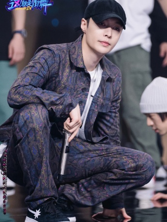 張藝興《這就是街舞4》第八期劇照圖片