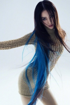 Angelababy peacock blue long hair sexy photo