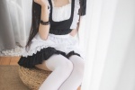 Sexy beauty Xue Qi's beautiful legs in white silk maid outfit