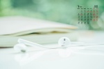 March 2022 simple white theme desktop calendar wallpaper