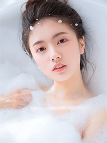 泡泡浴美女