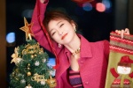 Qin Lan's romantic Christmas Eve photos and pictures