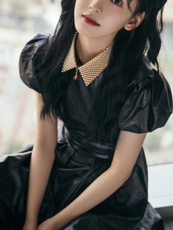 Beauty Zhang Ruonan mobile wallpaper pictures