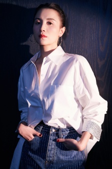 Song Jia's casual temperament photo in white shirt