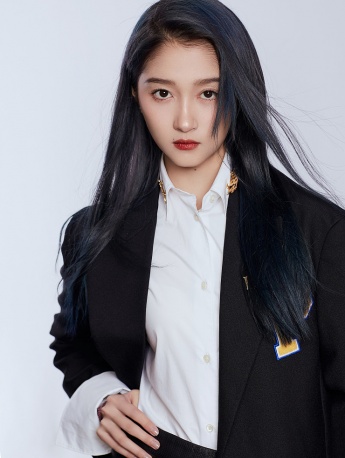 關曉彤西裝短裙性感寫真圖片