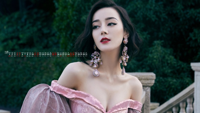 December 2021 Dilireba desktop calendar wallpaper