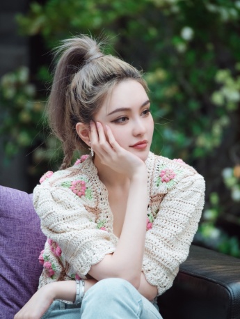 Zhou Yangqing《Daughters' Love 4》Pictures