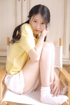 极品美女撩人长腿高挑性感写真