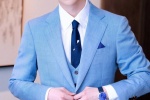 Zhang Yixing's elegant and handsome photo in blue suit