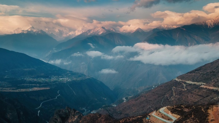 Mountain scenery wallpaper