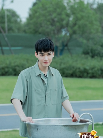 龚俊《中餐厅第五季》第三期剧照图片