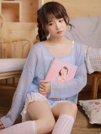 透視裝美女吊帶短褲性感白絲寫真