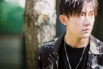 Yi Yang Qianxi's handsome spring photo pictures wallpaper