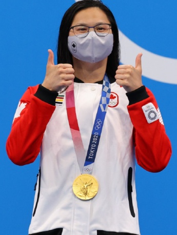 加拿大华裔选手100米蝶泳夺冠