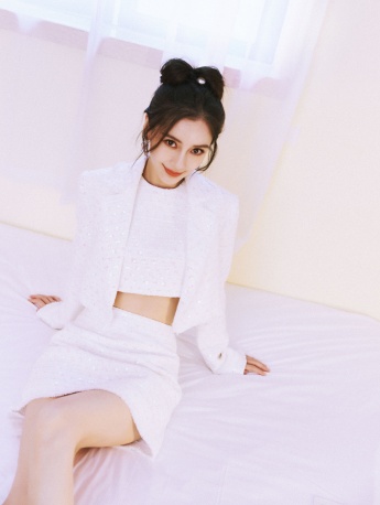 《Heartbeat signal 4》Angelababy's sweet photo