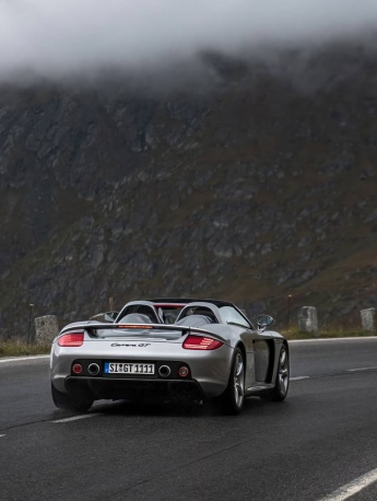 保時捷卡雷拉GT炫酷高清手機壁紙