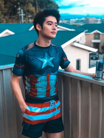 INTO1力丸旅拍照图片