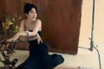 Yang Mi's charming sexy magazine photo in oil painting style