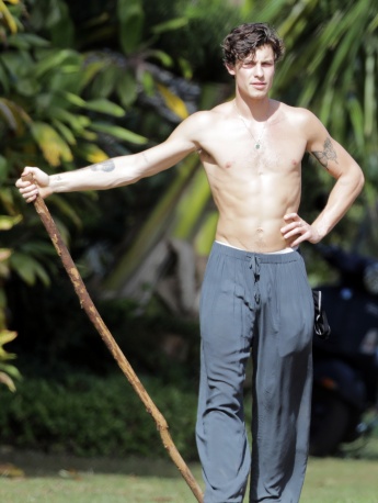 萌德最新夏威夷街拍手机壁纸