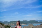 Song Yi's sexy island blockbuster in floral red dress