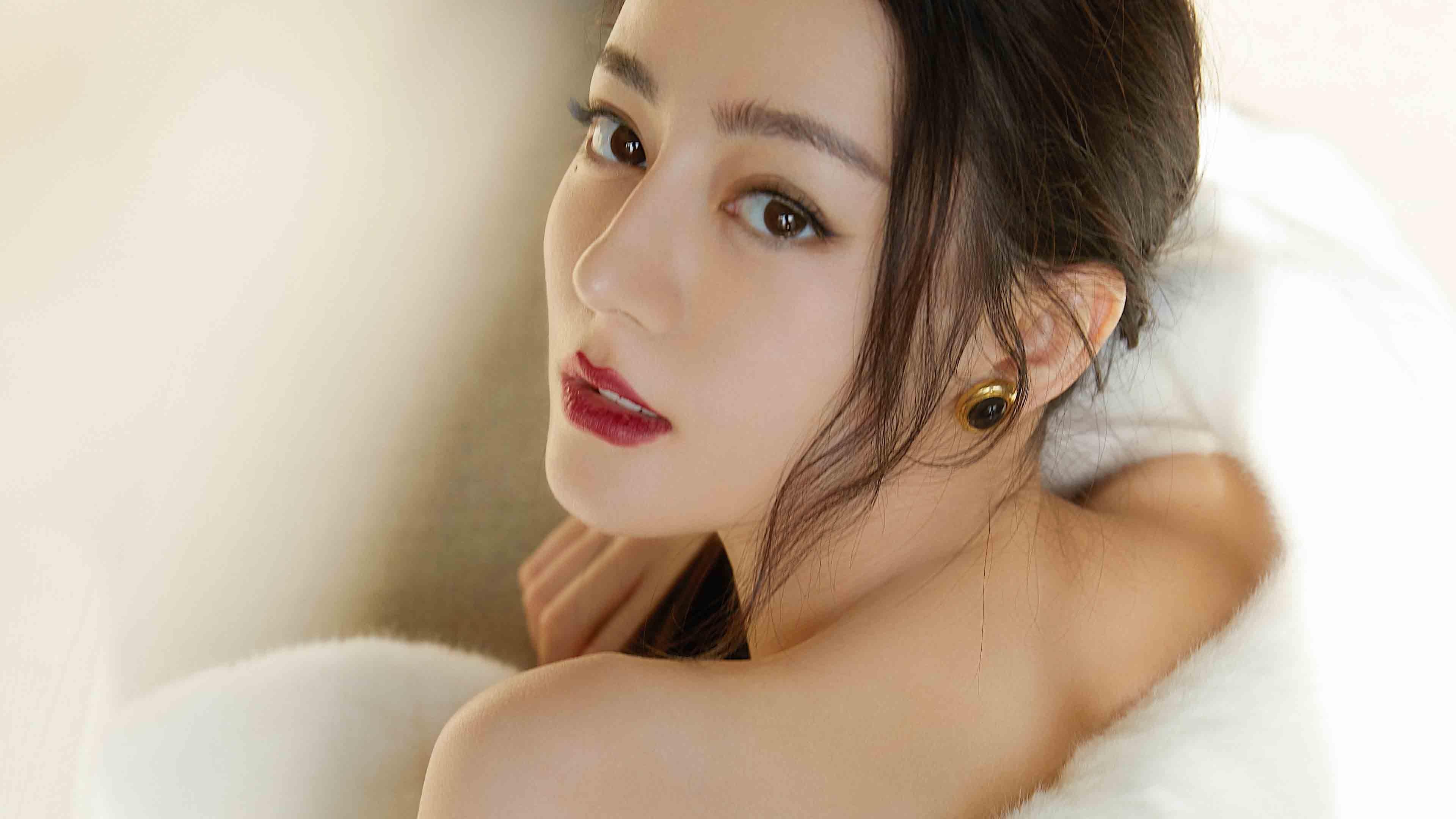 Dilireba sexy pictures and photos desktop wallpaper