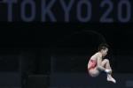 Quan Hongchan's 10-meter diving scene with extremely clear and beautiful pictures