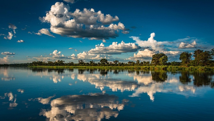 Beautiful lakes and mountains scenery wallpaper HD