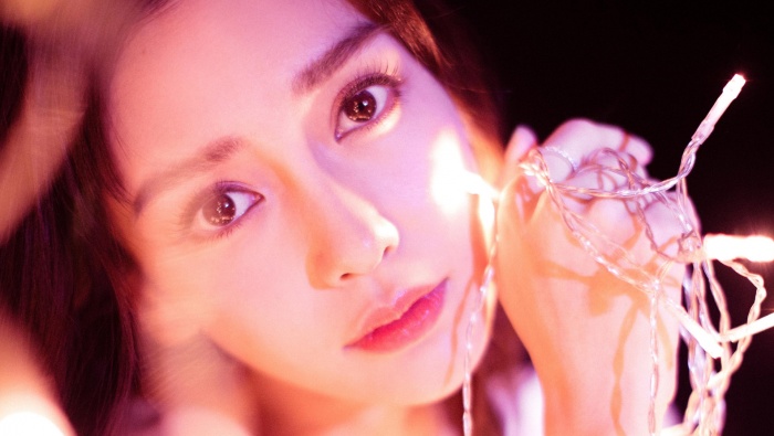 Angelababy beautiful and touching photo desktop wallpaper picture
