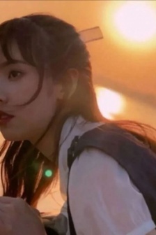 黄昏日落唯美女生头像图片