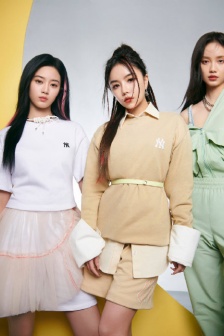 An Qi, Sun Yihan and Xu Yiyang brand endorsement poster pictures