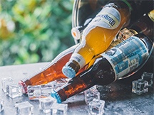 清爽一夏冰啤酒