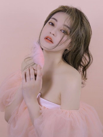 抖音網紅美女嫵媚撩人寫真